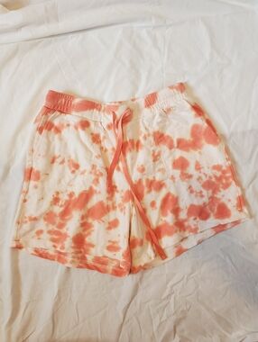 NWOT White Shorts Jawstring Adjustable Waist Size Medium Light Orange Tie Dye